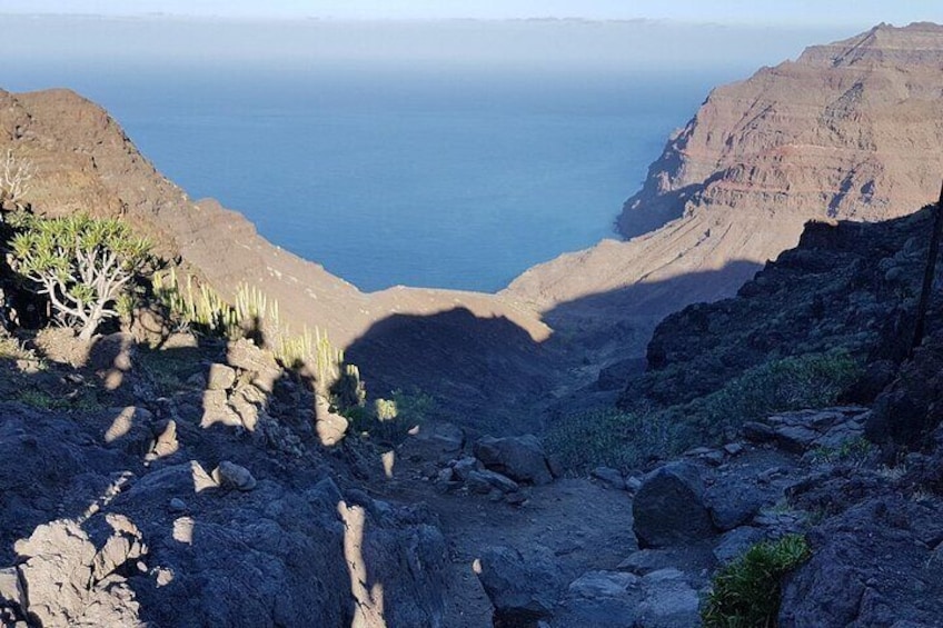 Hiking Route to Guguy or Guigui Beach