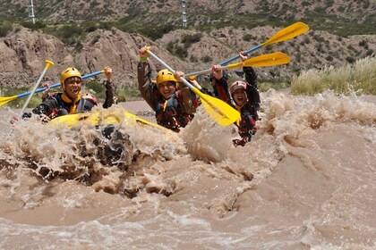 Mendoza: Rivier Raften & Canopy in het Andesgebergte