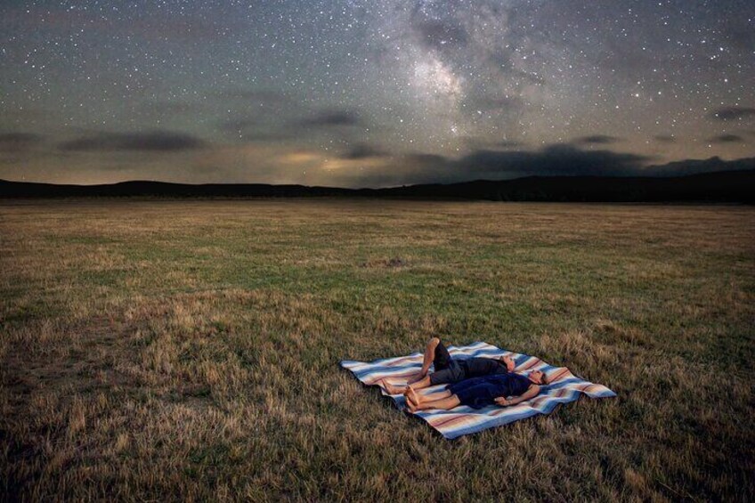 Listening experience under the starry sky