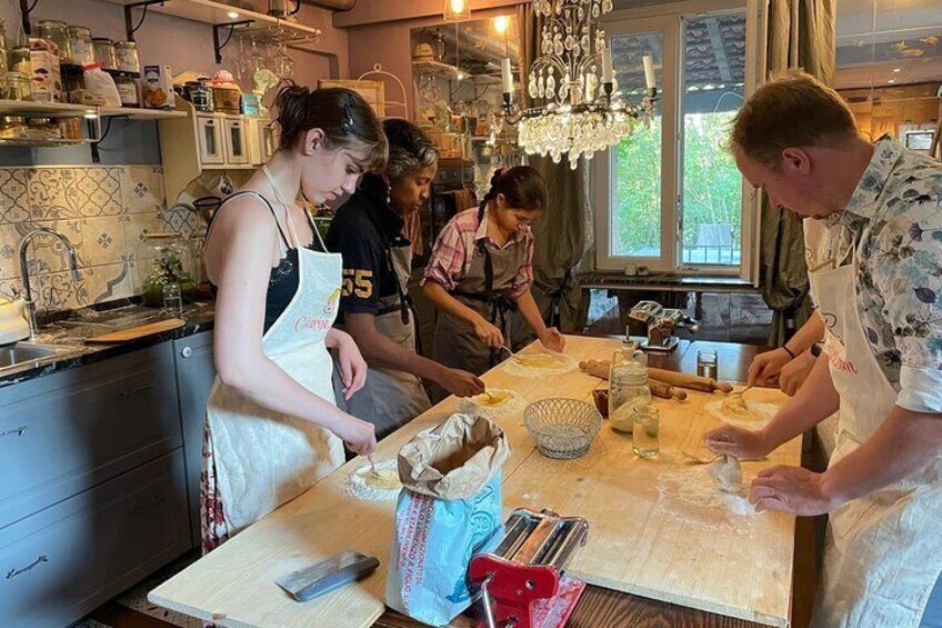 Pasta making in Unesco Monferrato country house 