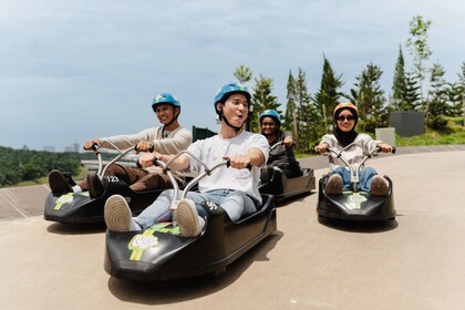 Corre por las pistas en el boleto electrónico Skyline Luge Kuala Lumpur