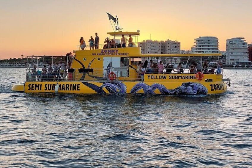 Yellow Semi Submarine and Zenobia Wreck 2 hours Shared Tour