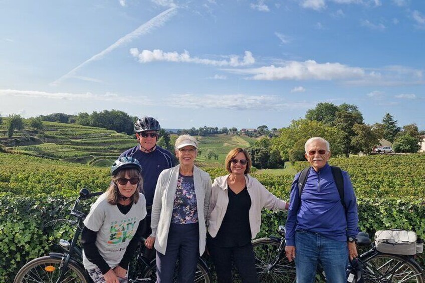 Saint Emilion Half Day Ebike and Wine Tour with Picnic Dinner