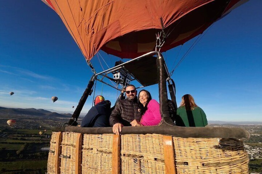 All-inclusive hot air balloon flight over Teotihuacan