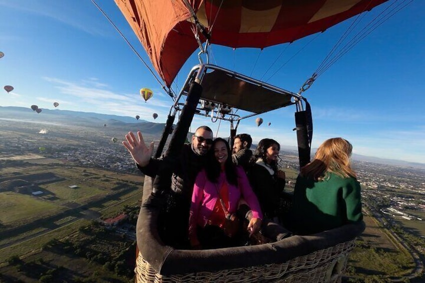 All-inclusive hot air balloon flight over Teotihuacan