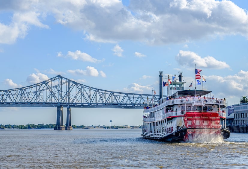 Best of Memphis with Riverboat Cruise