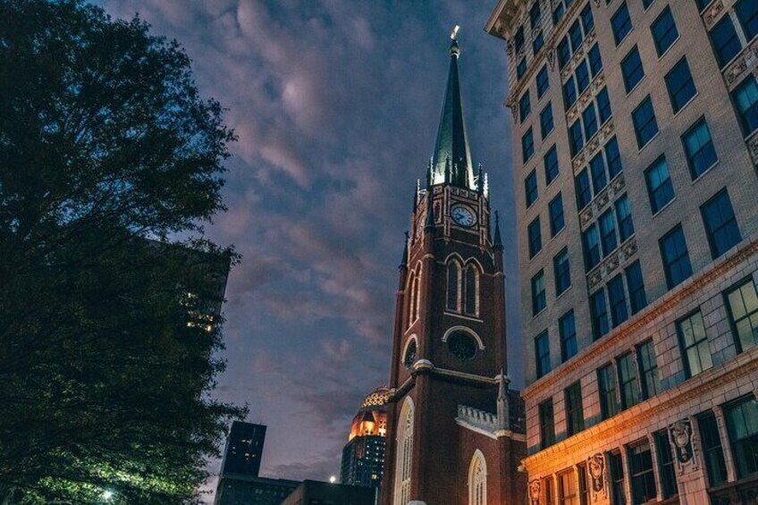 Whispers on Whiskey Row: Murder, Crime, & Ghosts of Derby City