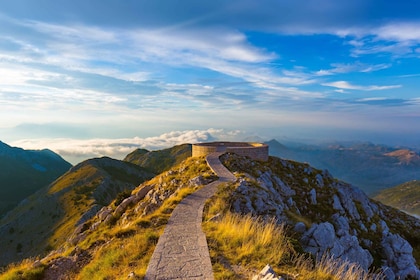 Kotor: Private Lovcen and Kotor Old Town Walking Tour