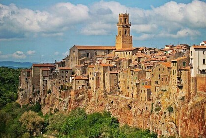 Etruscans, Pitigliano and Wine tasting Private Tour