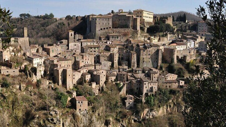 Tuscan Hidden Gem and Wine tasting Private Tour