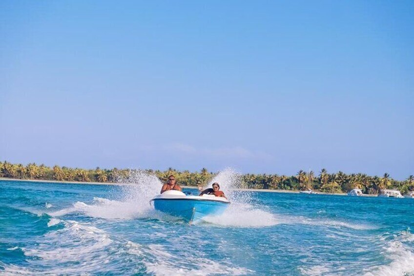 Private Speed Boat Experience with Snorkeling in Punta Cana