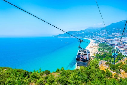 Von Side aus: Alanya Tour mit Mittagessen, Bootsfahrt und Seilbahn