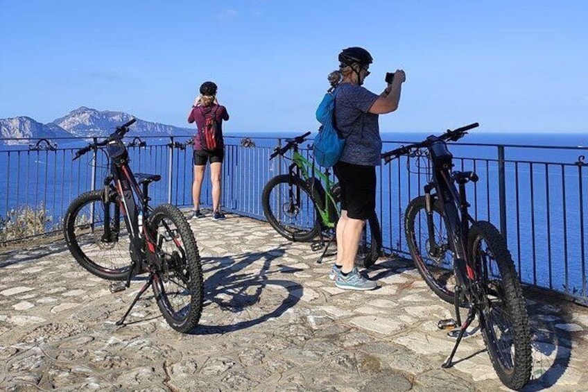 Gastronomic Tour in Sorrento by E-Bike and Visit to the Acetaia