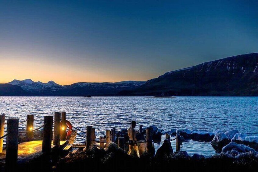 Private Northern Lights Tour With Hvammsvík and Dinner