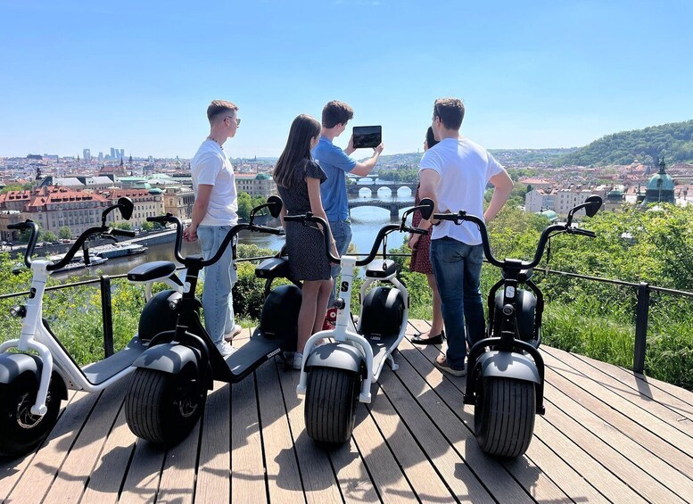 Prague E-Scooter City Tour: Regular or Fat Tire