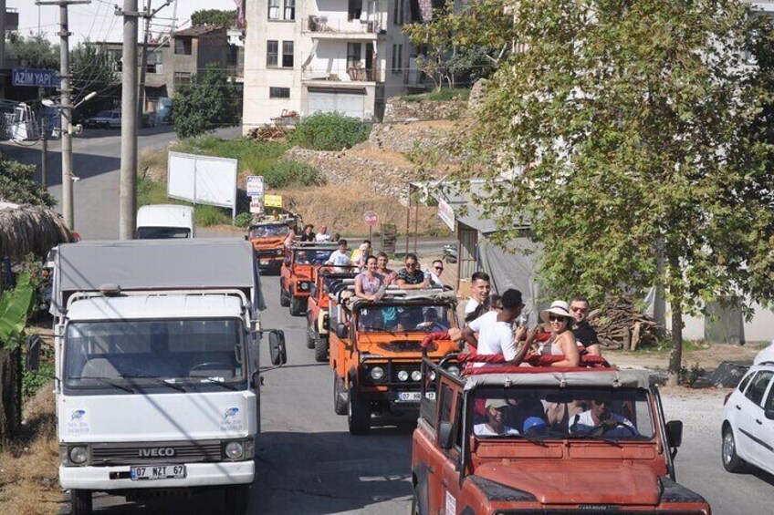 Full-Day Alanya Jeep Safari to Taurus Mountains Guided Tour