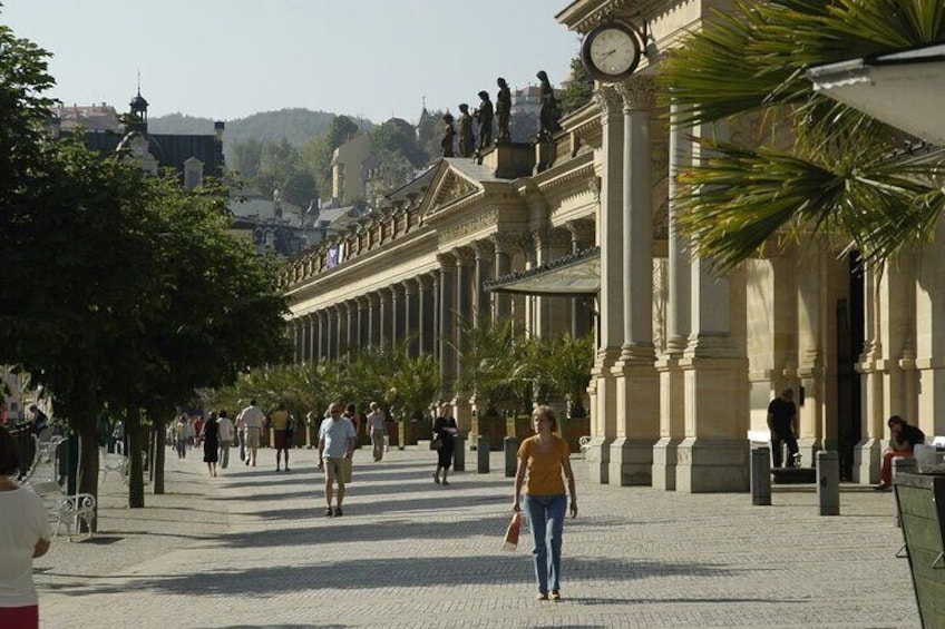 Karlovy Vary 9-Hour Private Tour