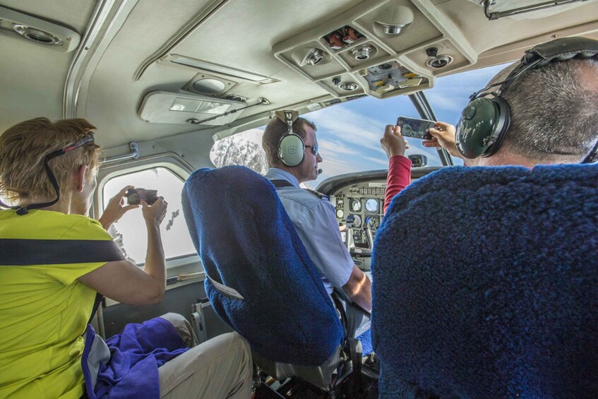 Picture 5 for Activity Lake Tekapo: 50-Minute Mount Cook and Beyond Scenic Flight