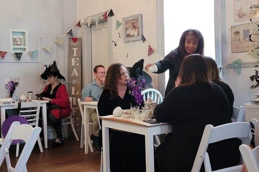 Readings By International TV Psychic Medium Ericka Boussarhane