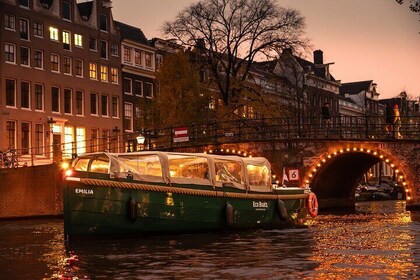 Amsterdam Newest Canal Cruise with local guide and small group