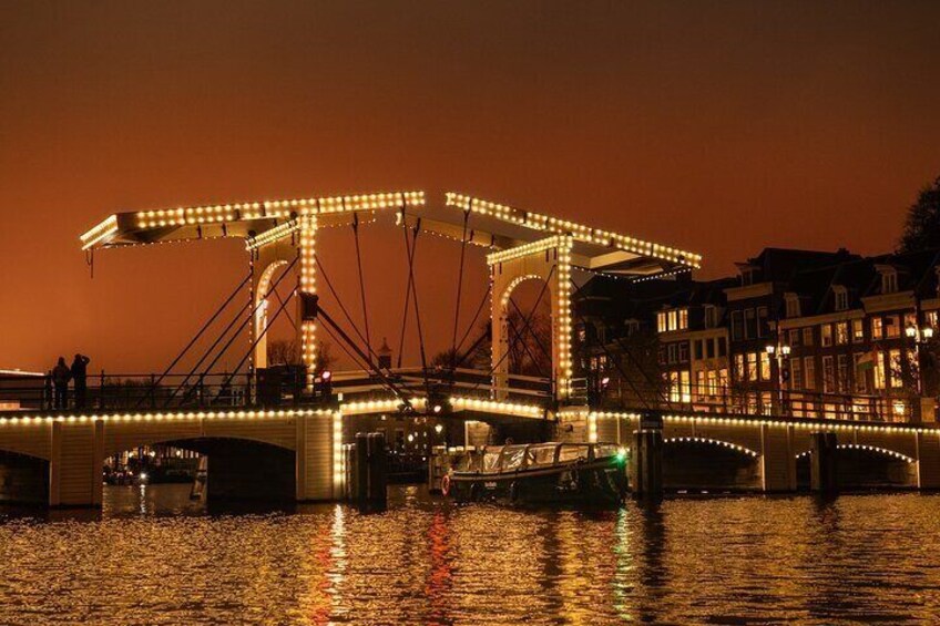 Amsterdam The Newest Canal Cruise with optional Drink