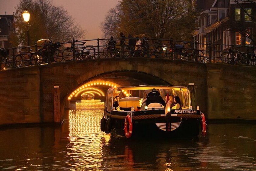 Amsterdam Newest Canal Cruise with local guide and small group