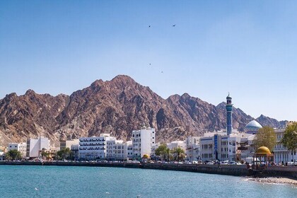 Enjoy a traditional Omani local style tour around Muscat