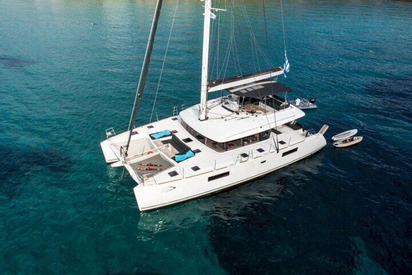 Catamaran Cruise to Dia Island with Meal and Water Activities