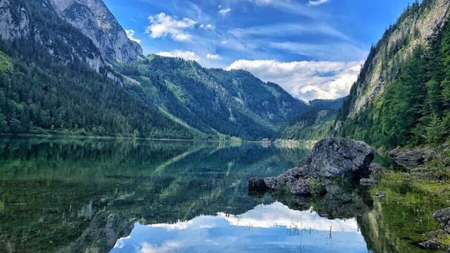Full Day Tour from Vienna to Wachau, Melk, Hallstatt and Salzburg