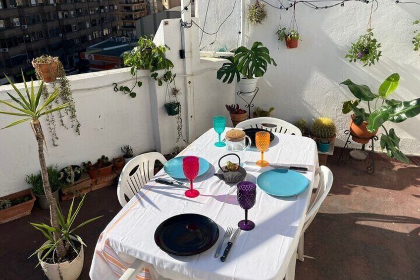 Paella Cooking Class on a Splendid Terrace in the Sun in Valencia