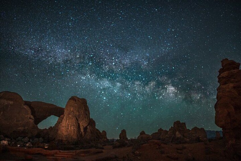 Photo and Hiking tour to the Windows Section Arches NP