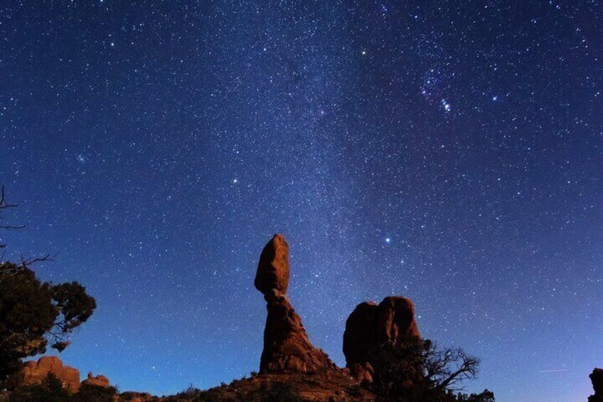 Private Photo and Hiking tour to the Windows Section Arches NP