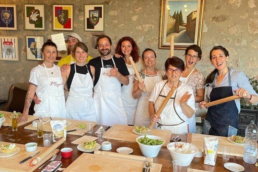4 Hour Cooking Class in Tuscan Farmhouse near Siena