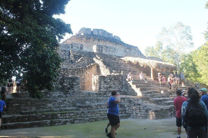 Chacchoben Mayan Ruins and Seven Colors Lagoon