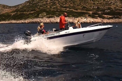 Rent A Small Boat Without Licence And Cruise Athens Riviera