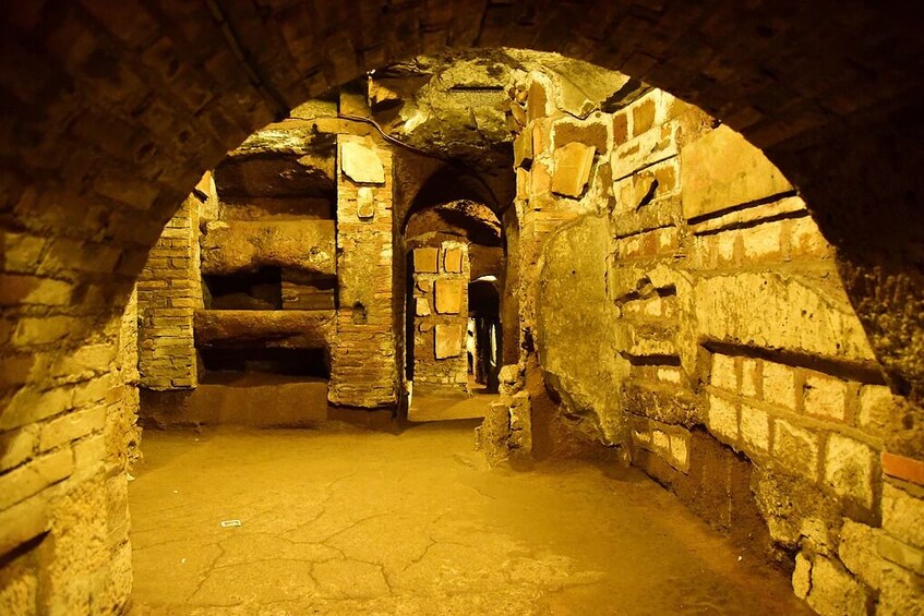 Big Bus Rome Catacombs Guided Tour with Entry Ticket and Transfer