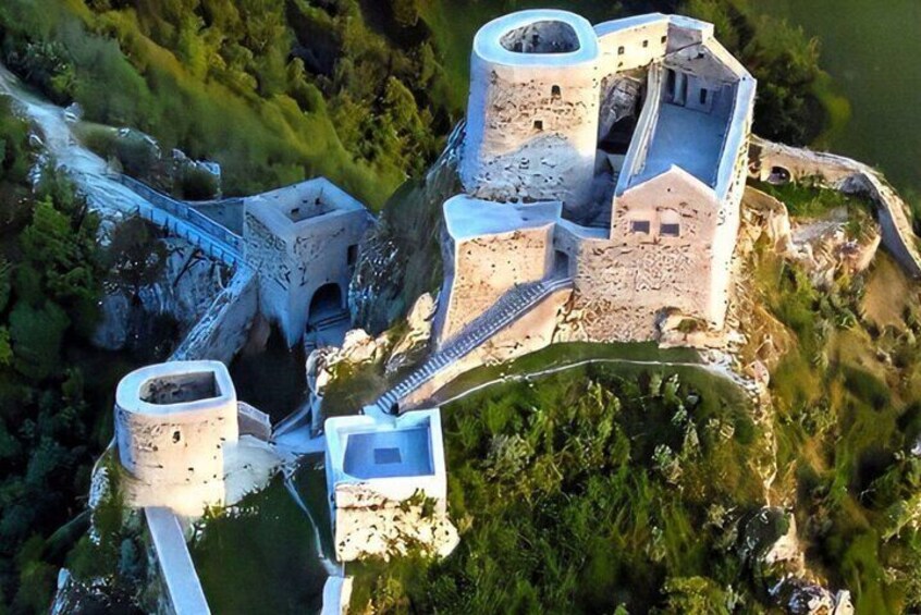 Bosnian Castles Tour: Vranduk Tešanj Srebrenik from Sarajevo