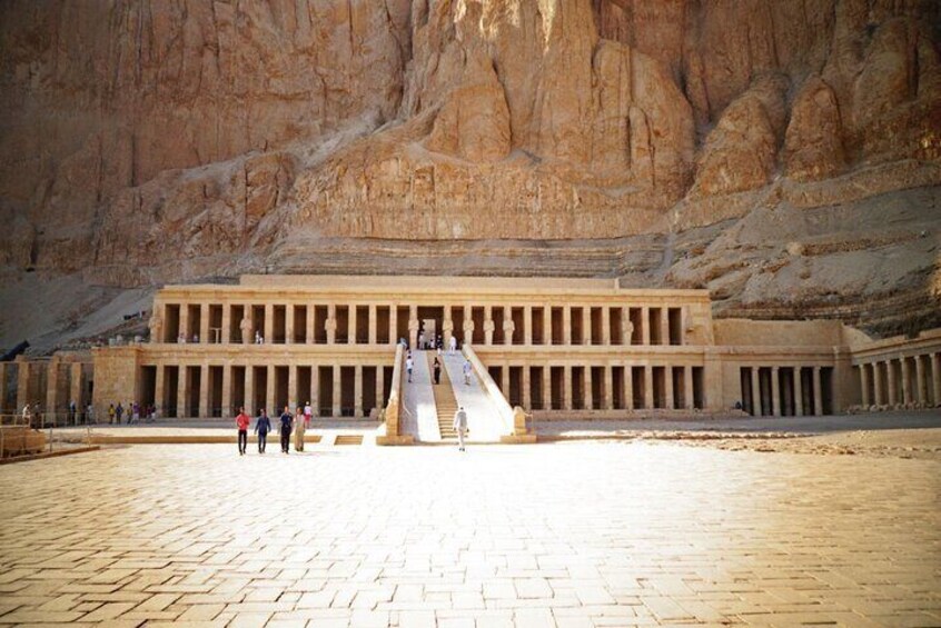 Full Day Tour To Luxor from Sharm El Sheikh by Flight