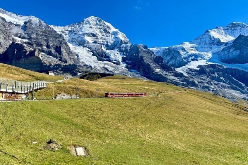 Jungfrau's Region and Lauterbrunnen Private Tour from Interlaken