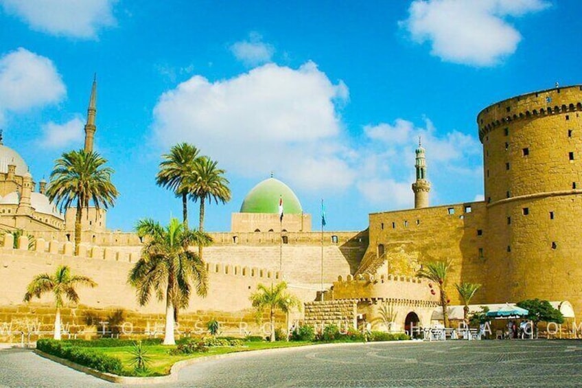 Private Tour to Egyptian Museum, Citadel, Islamic & Coptic Cairo