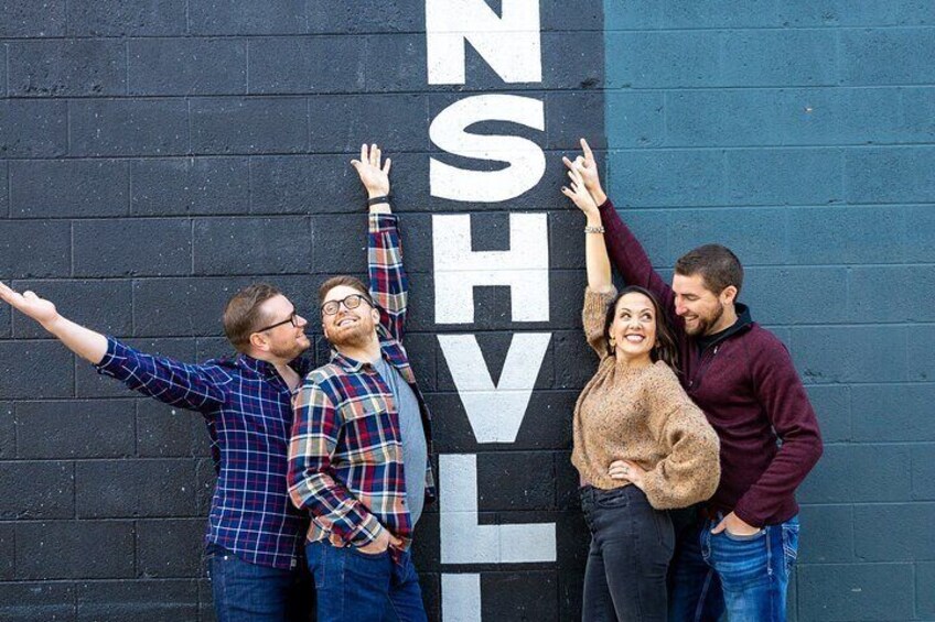 1 Hour Nashville Insider Photoshoot Tour in the Gulch