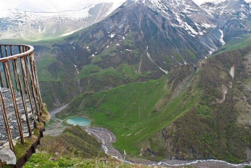 Shared Tour to Mount Kazbegi with Licensed Guide