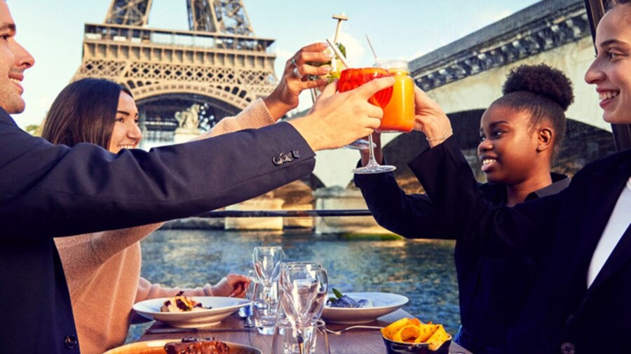 Romantic Seine River Lunch Cruise