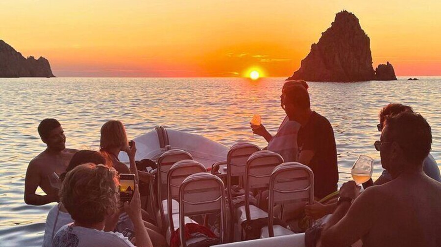 Cruise Sunset Appetizer Calanques de Piana Swimming boat 12p