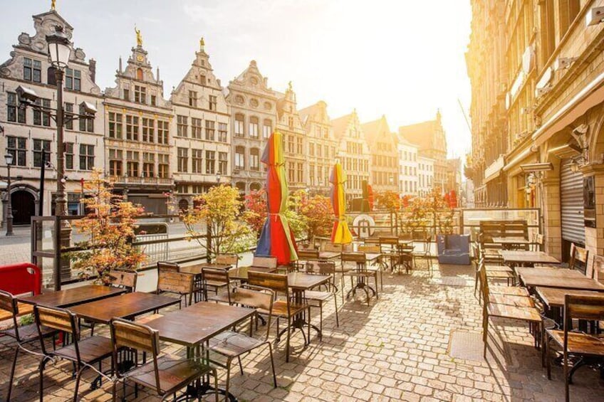 Antwerp : Private Custom Walking Tour with Local Guide