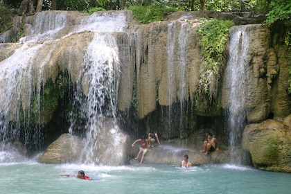 Cascada de Erawan y río Kwai