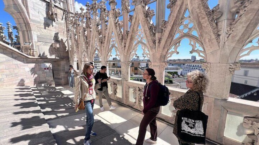 Milan: Cathedral and Terraces Guided Tour with Tickets