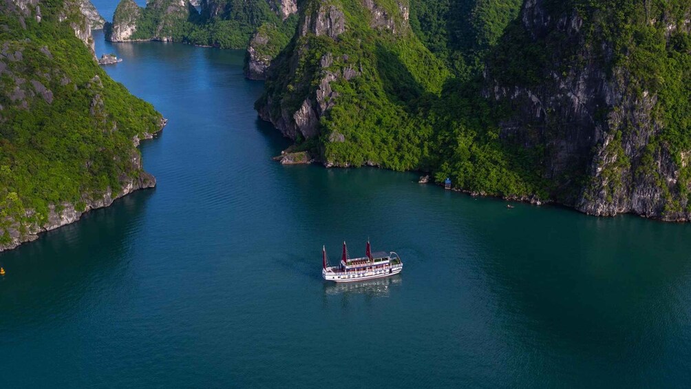 Picture 5 for Activity Ha Long Bay - Bai Tu Long Bay Luxury Boat Tour & Transfer