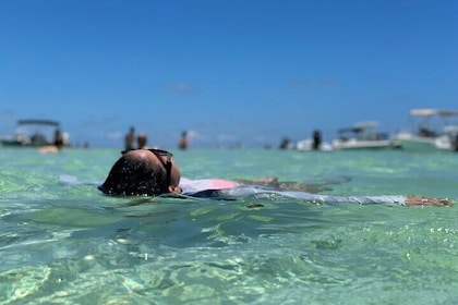 ¡SNORKEL Y AVENTURA EN BARCO DE ARENA!