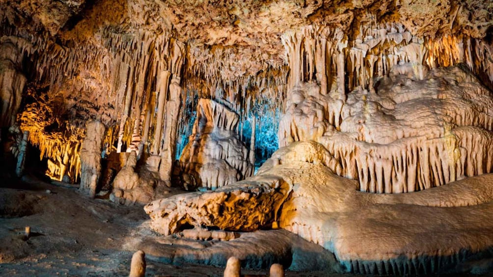 North/East Mallorca: Cuevas dels Hams & Porto Cristo